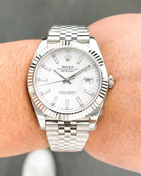 rolex datejust 41 white dial jubilee roman numerals